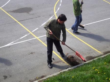 Tudi OŠ Dragotina Ketteja se je vključila v vseslovensko akcijo čiščenja 02